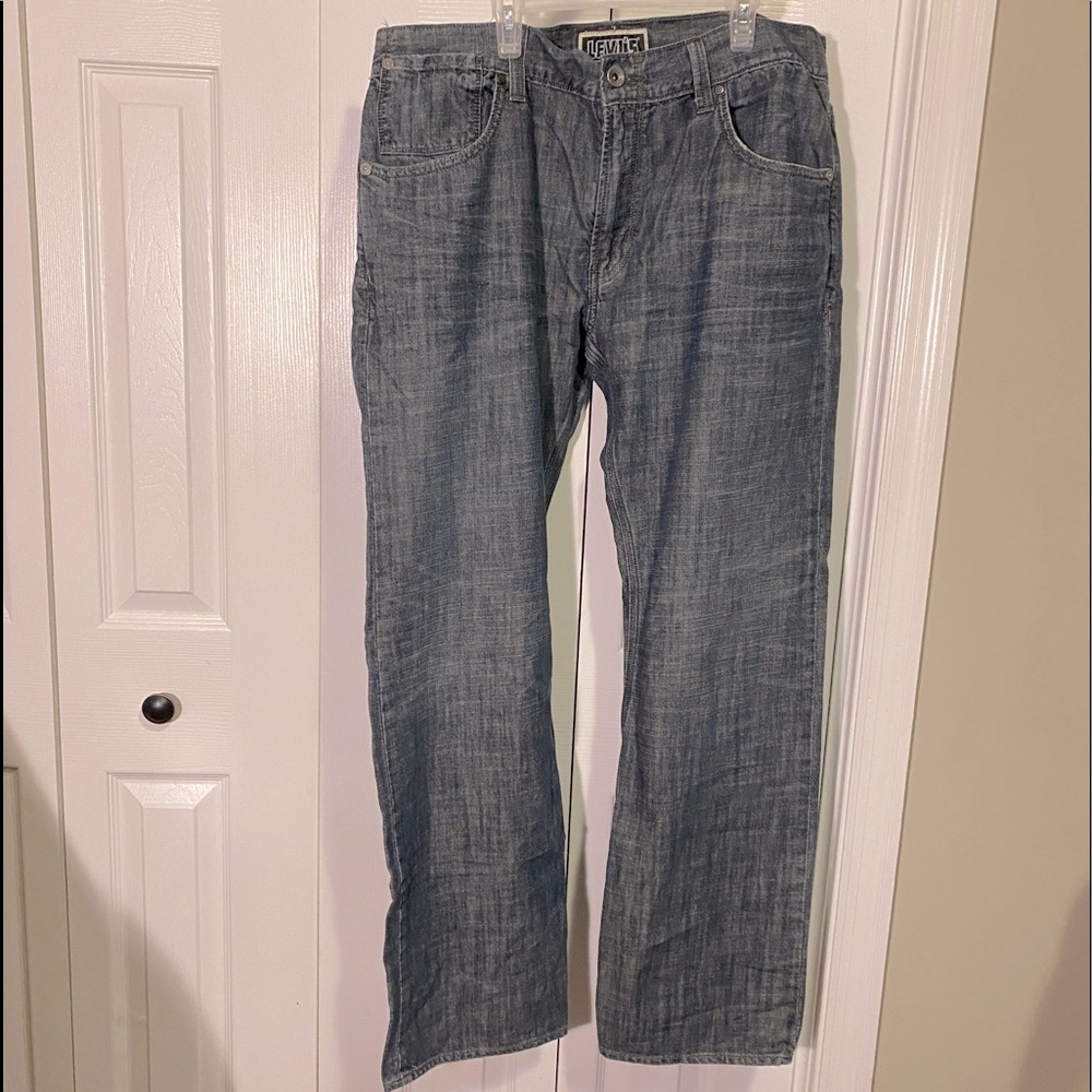 LEVIS JEANS 38x32